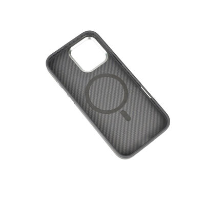 کیف تلفن نازک 0.8mm 16g وزن مغناطیسی آرامید فیبر برای آیفون 16 پرو با تزریق جانبی و پوشش کامل