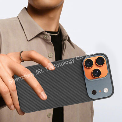 قاب موبایل فیبر کربن آرامید فوق العاده نازک با قاب فلزی سفارشی برای آیفون 17 پرو